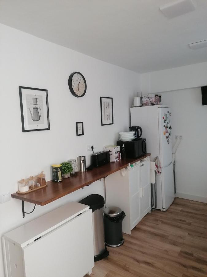 Piso Agradable Cerca De La Playa Apartment Almeria Bagian luar foto